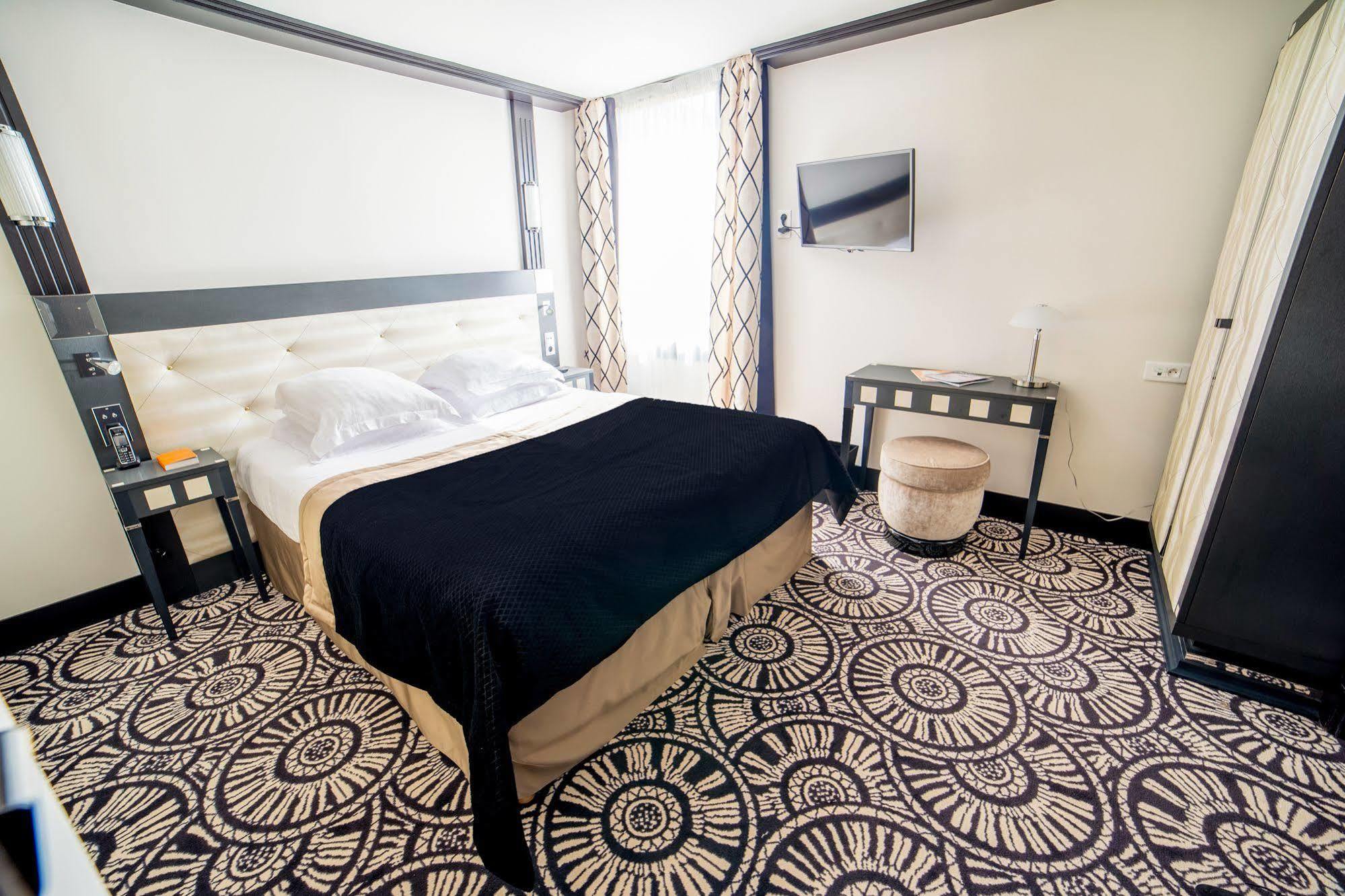 Hotel Jehan De Beauce - Les Collectionneurs